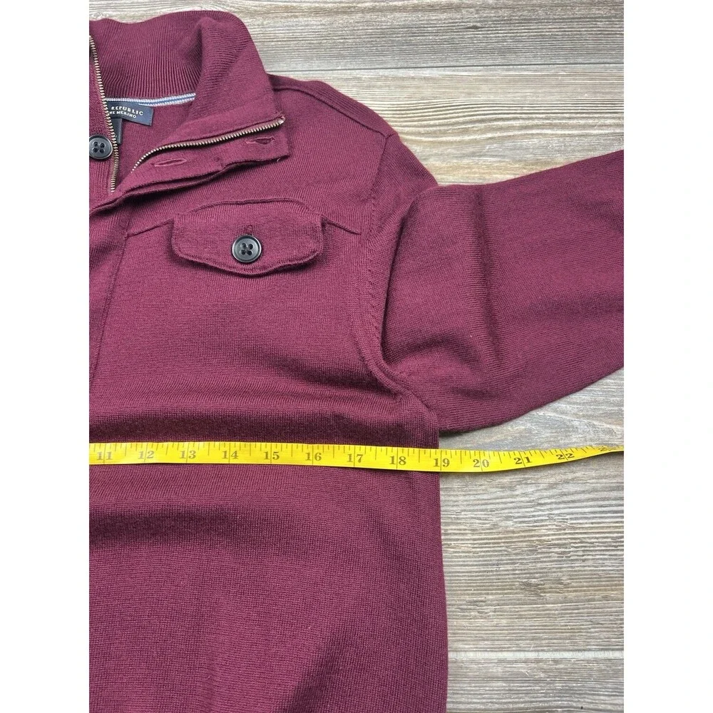 Banana Republic Sweater Mens MED Burgandy Red Merino Wool 1/4‎ Button Mock Neck